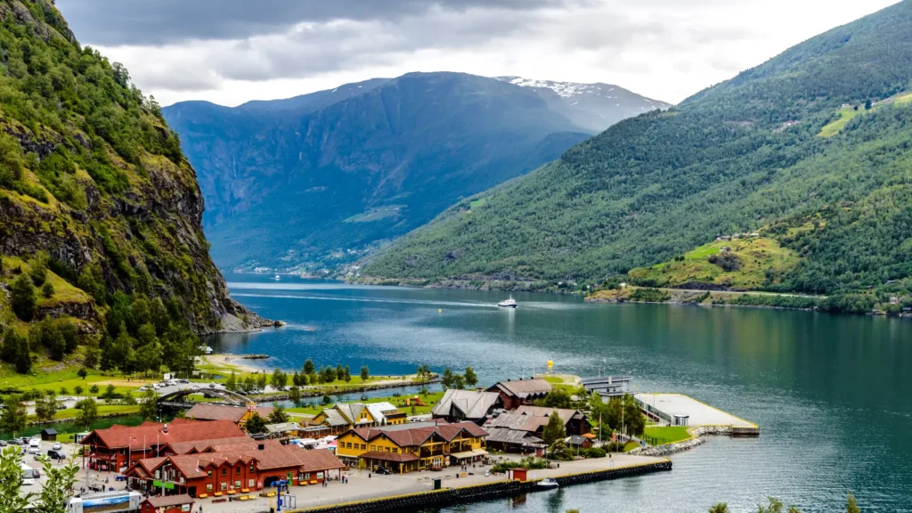 Scandinavian Summer Symphony – 8 Nights / 9 Days